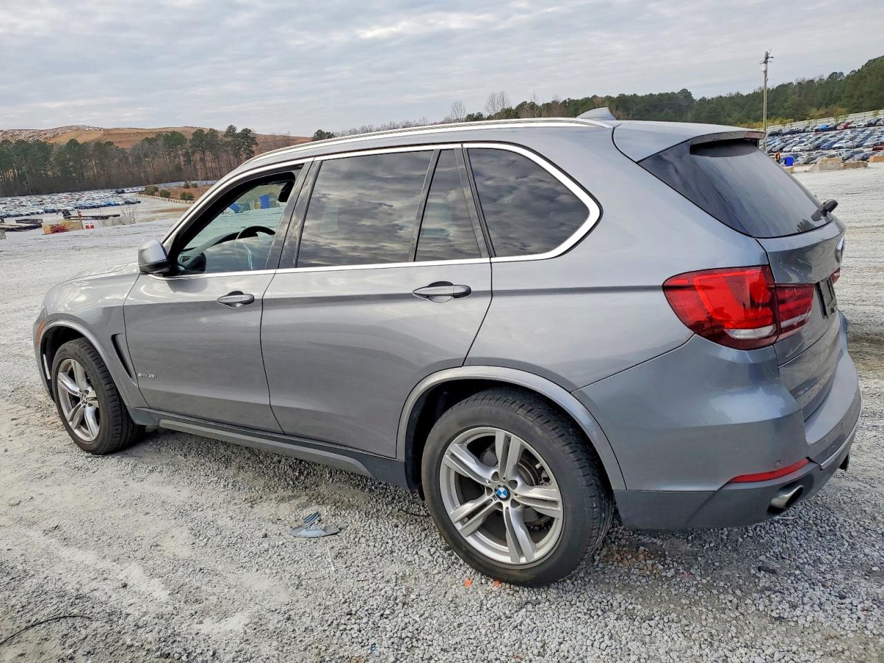 2015 BMW X5 SDRIVE35I photo 2