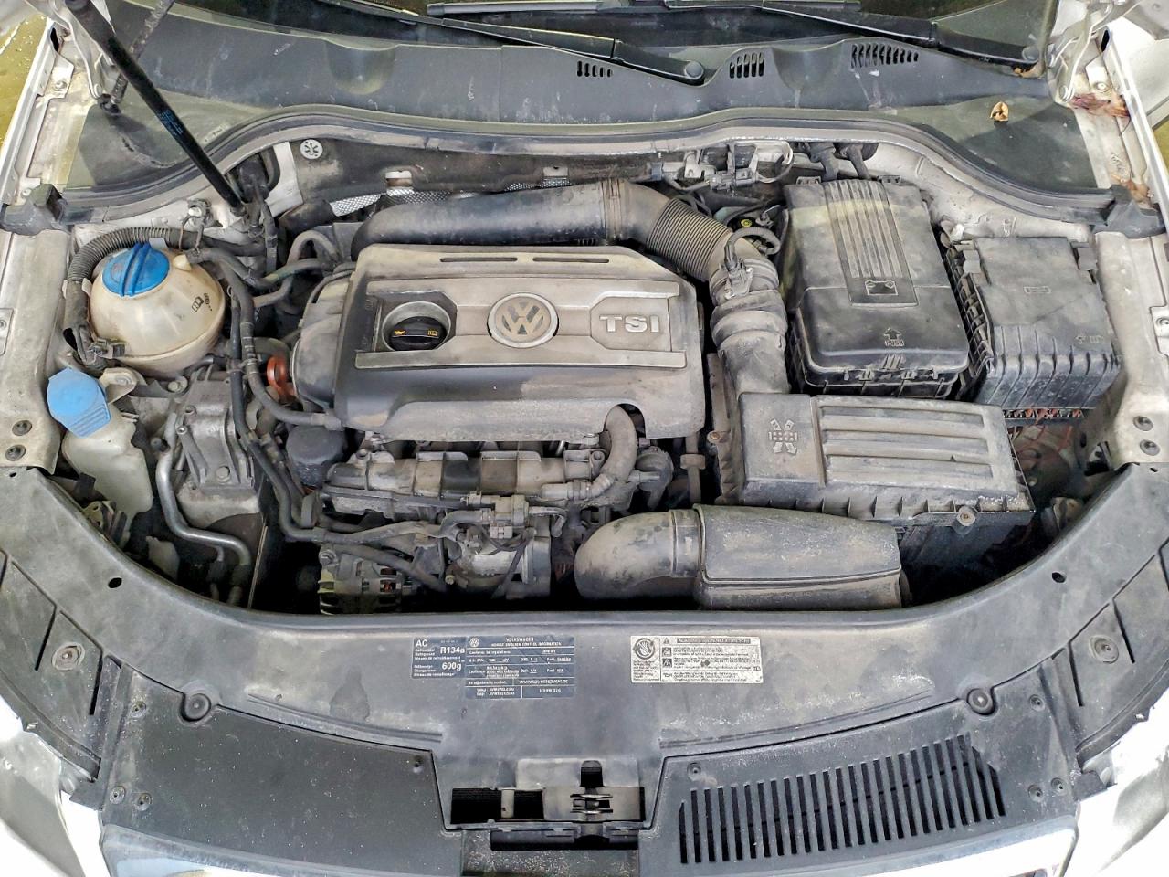 2010 VOLKSWAGEN PASSAT KOMFORT photo 11