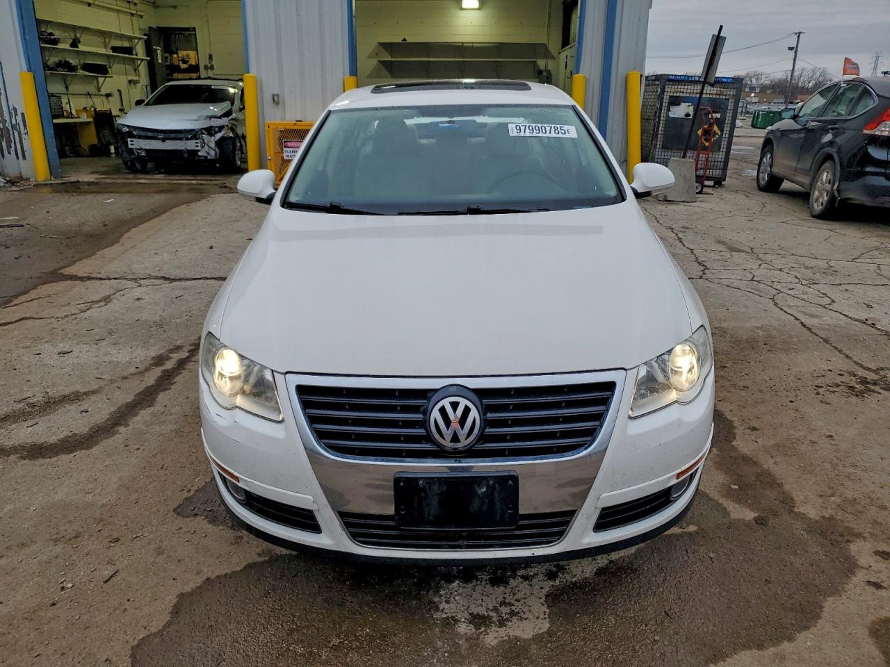 2010 VOLKSWAGEN PASSAT KOMFORT photo 5