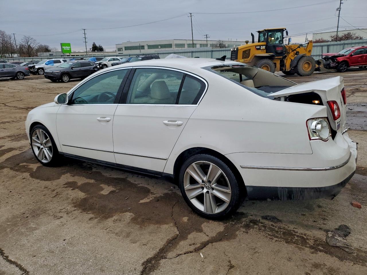 2010 VOLKSWAGEN PASSAT KOMFORT photo 2