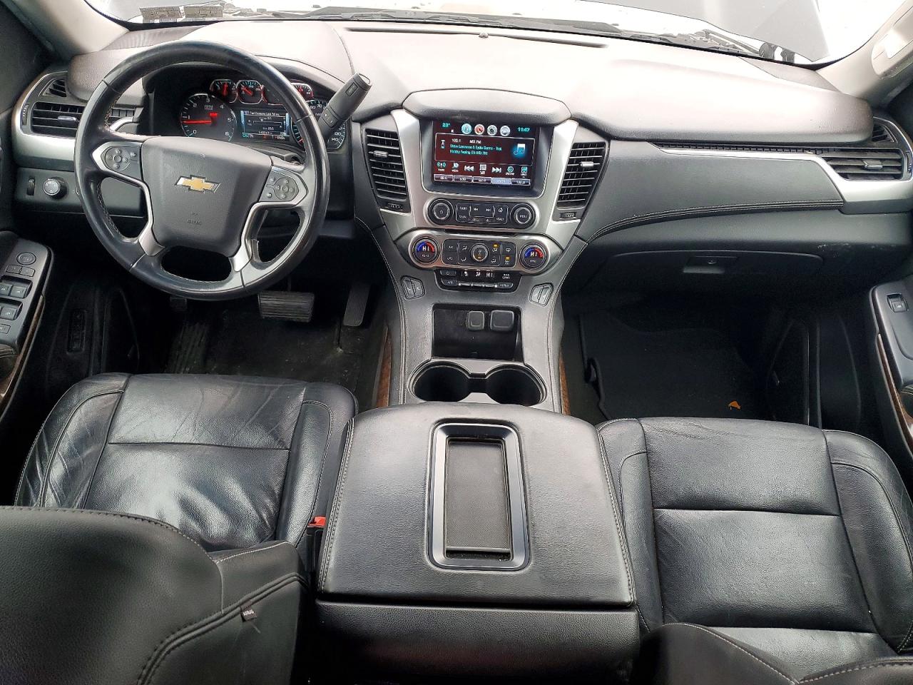 2018 CHEVROLET SUBURBAN K1500 LT photo 8