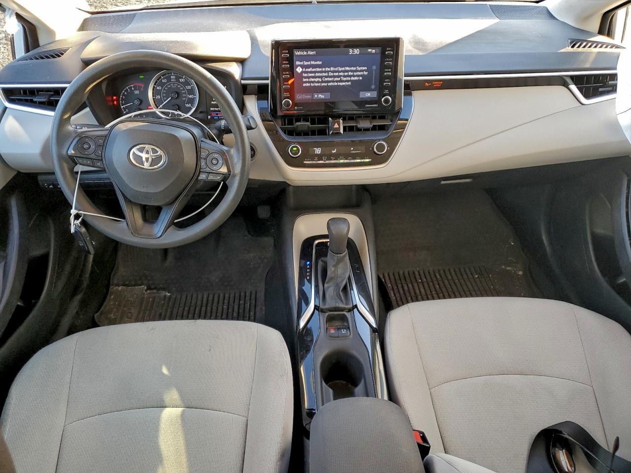 2021 TOYOTA COROLLA LE photo 8