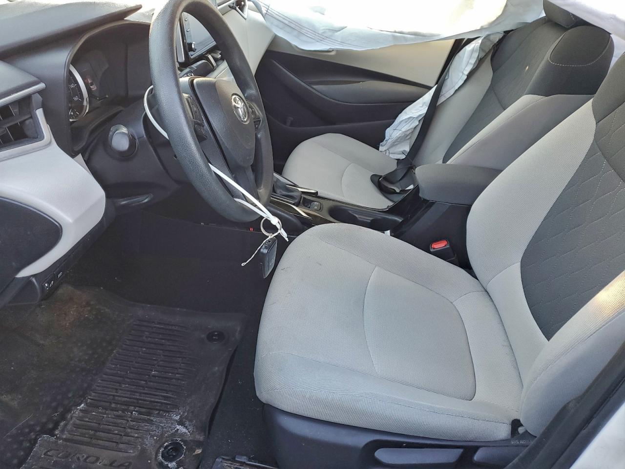 2021 TOYOTA COROLLA LE photo 7