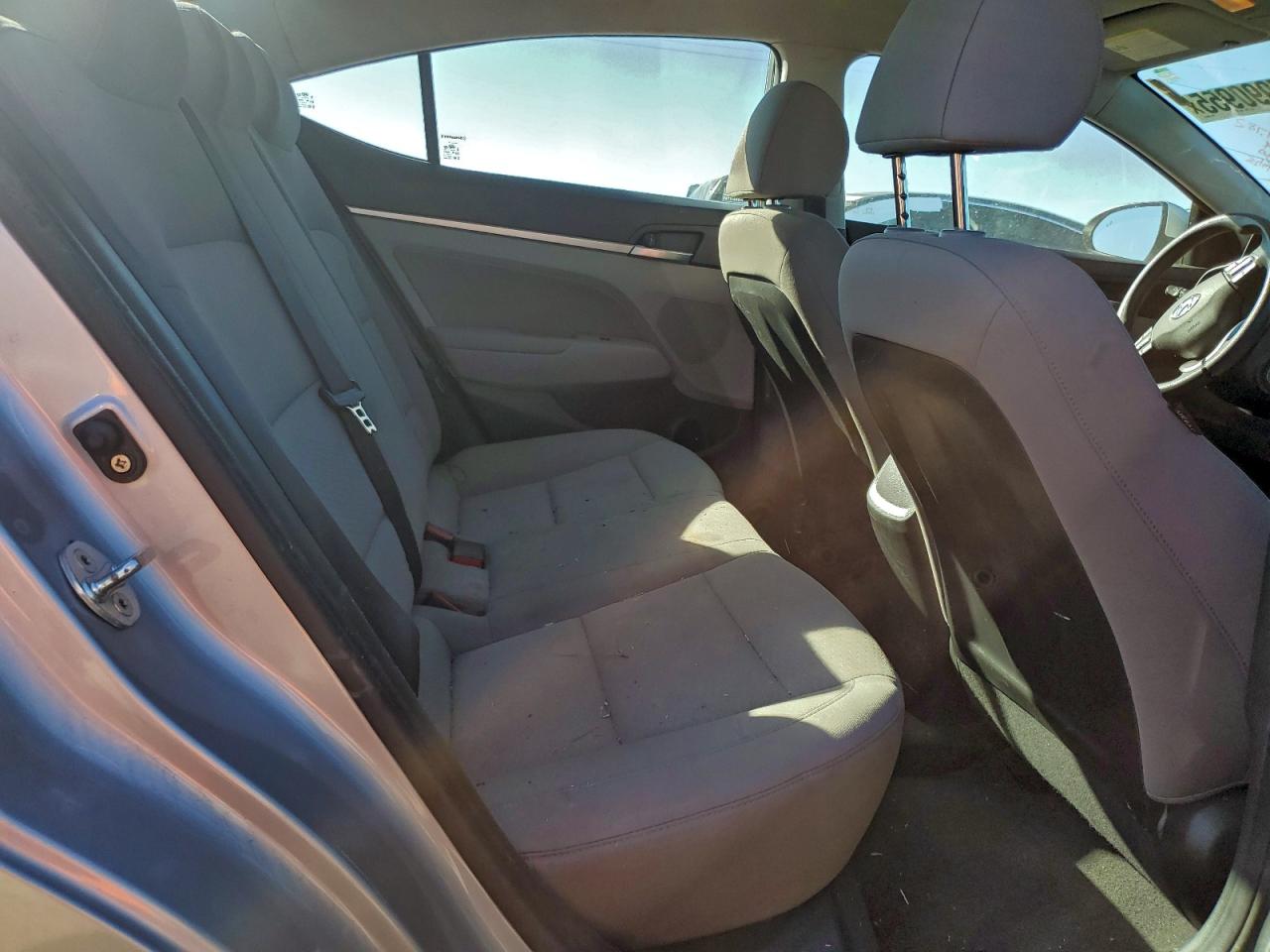 2020 HYUNDAI ELANTRA SEL photo 10