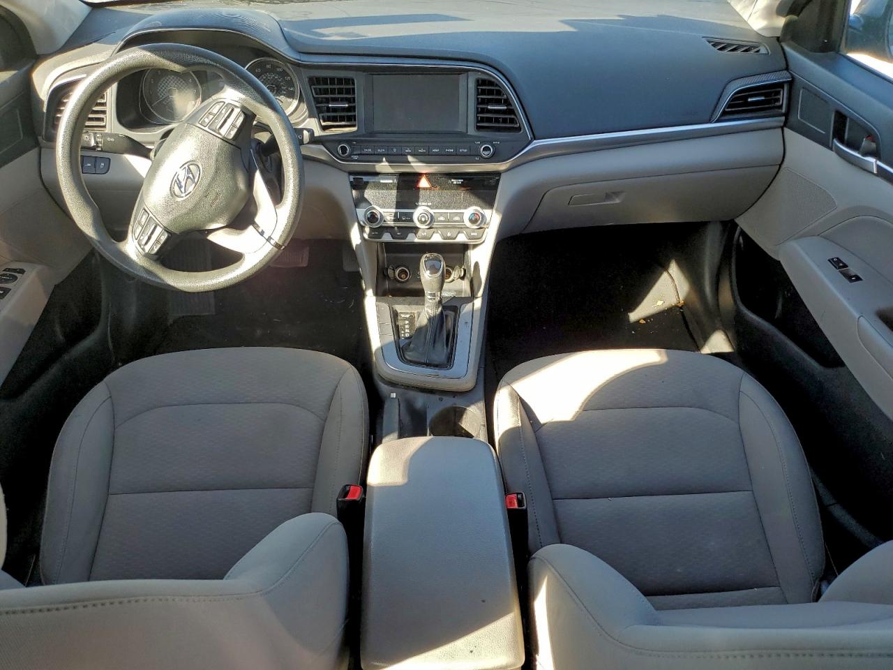 2020 HYUNDAI ELANTRA SEL photo 8