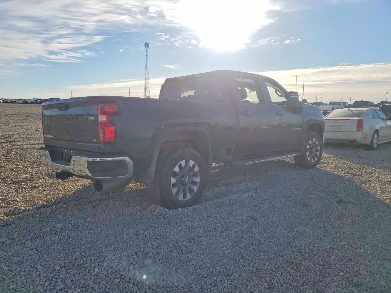 2025 CHEVROLET SILVERADO K2500 HEAVY DUTY LT photo 3