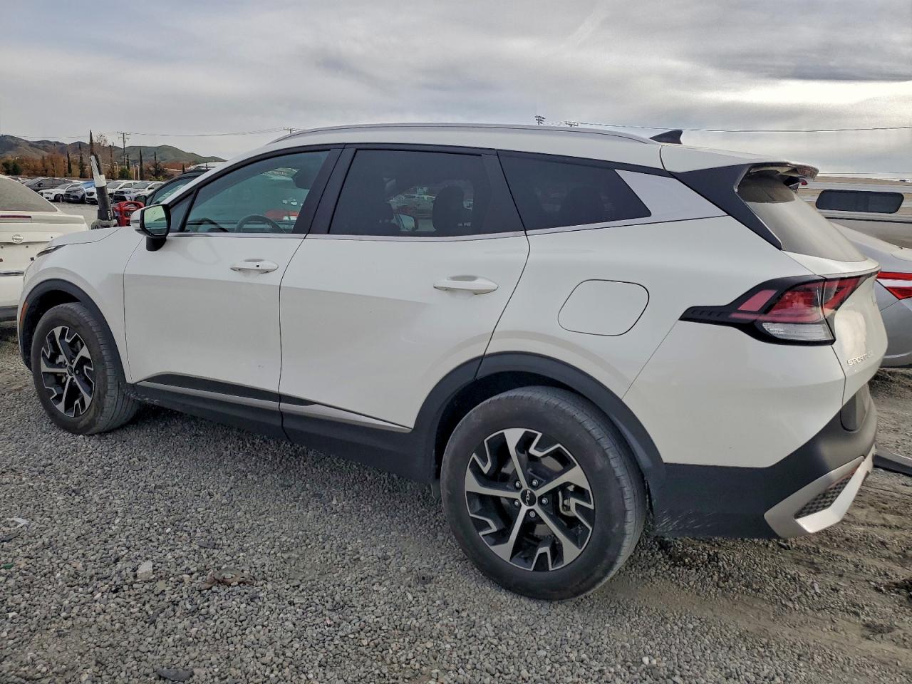 2023 KIA SPORTAGE EX photo 2
