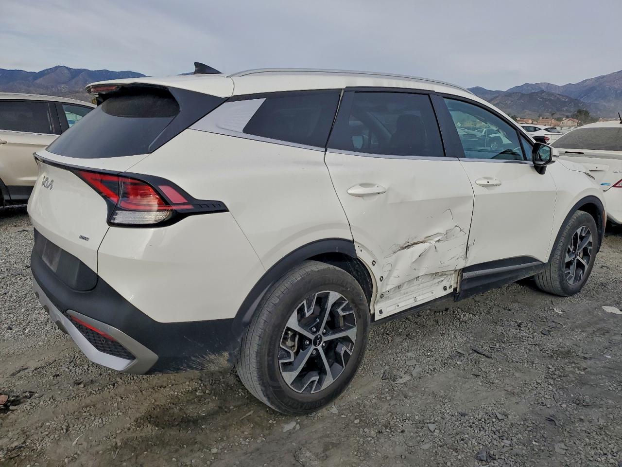 2023 KIA SPORTAGE EX photo 3