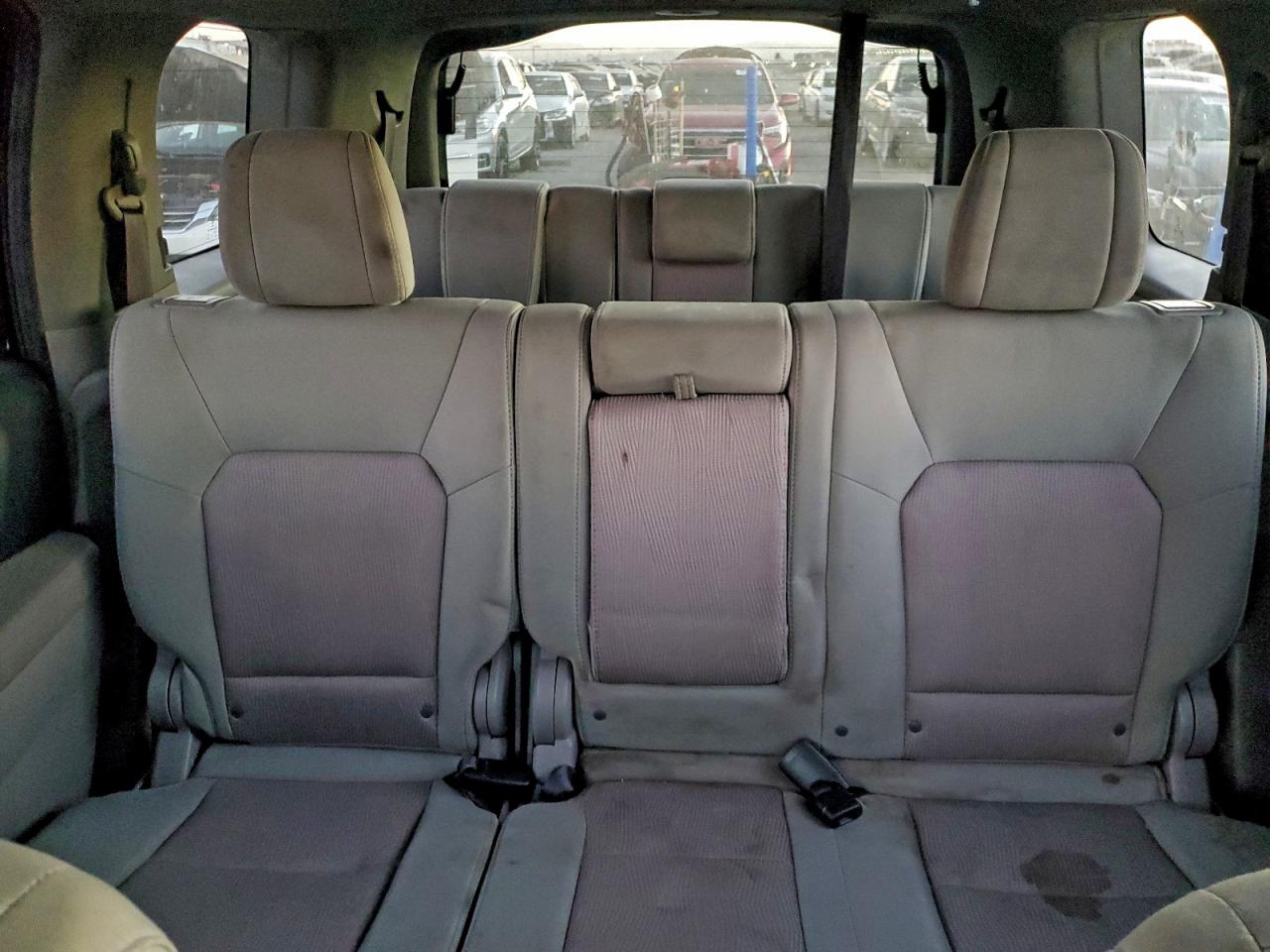 2015 HONDA PILOT SE photo 10
