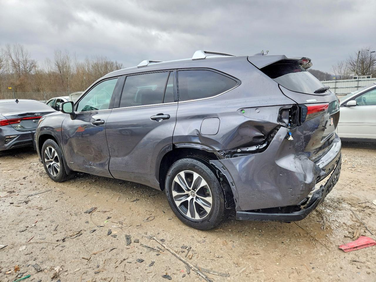 2022 TOYOTA HIGHLANDER HYBRID XLE photo 2