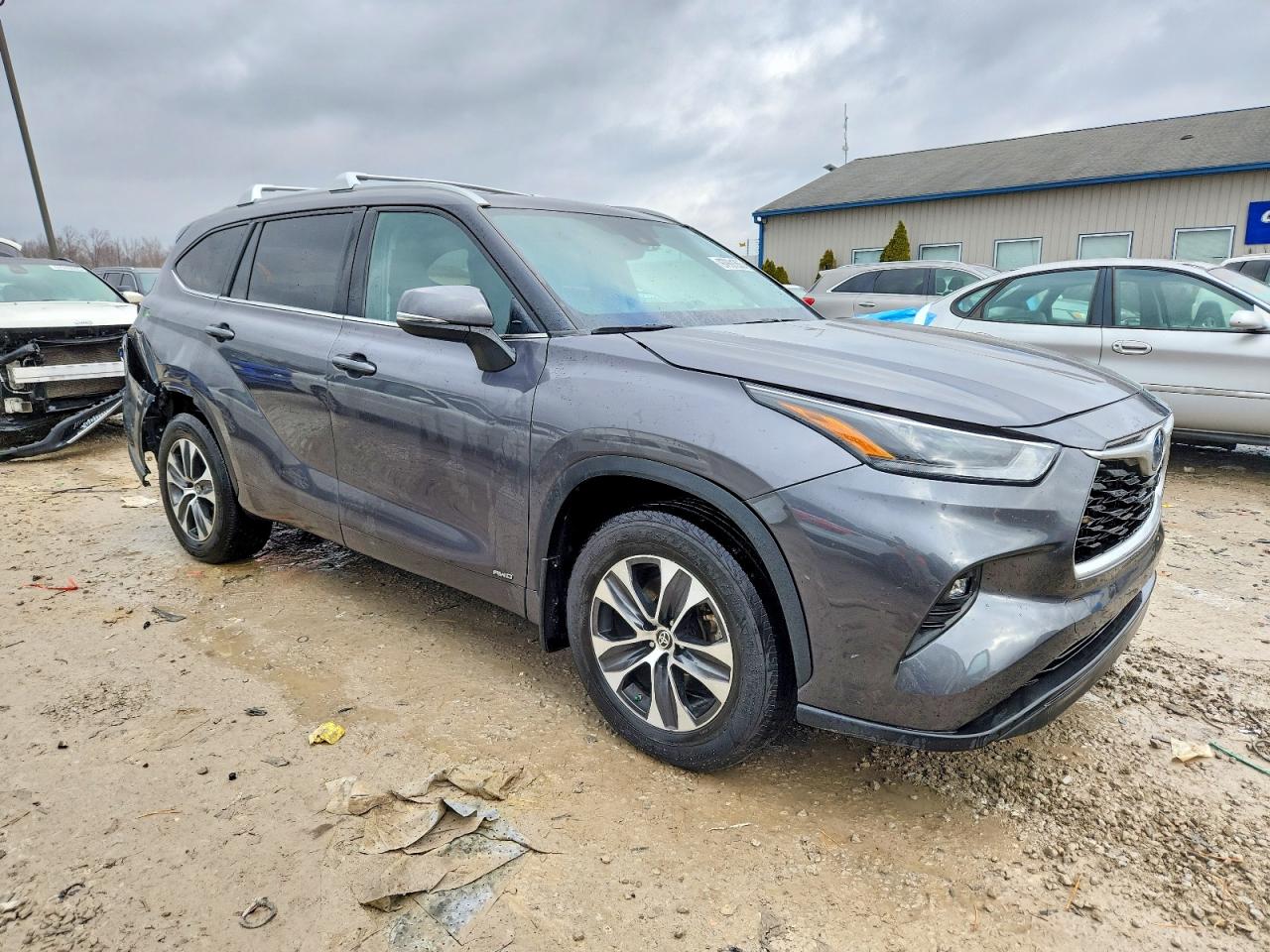 2022 TOYOTA HIGHLANDER HYBRID XLE photo 4