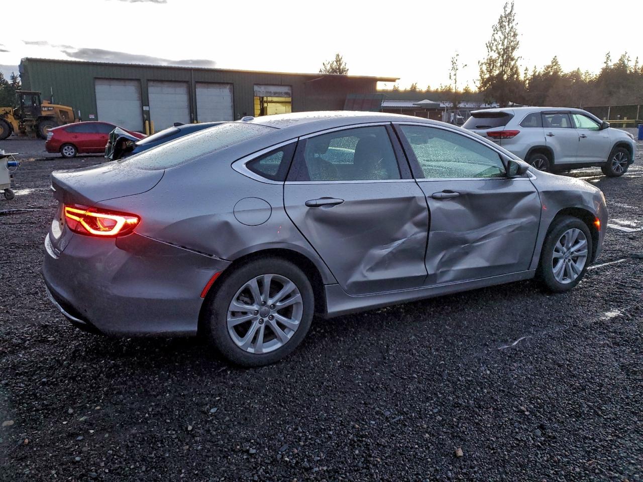 2016 CHRYSLER 200 LIMITED photo 3