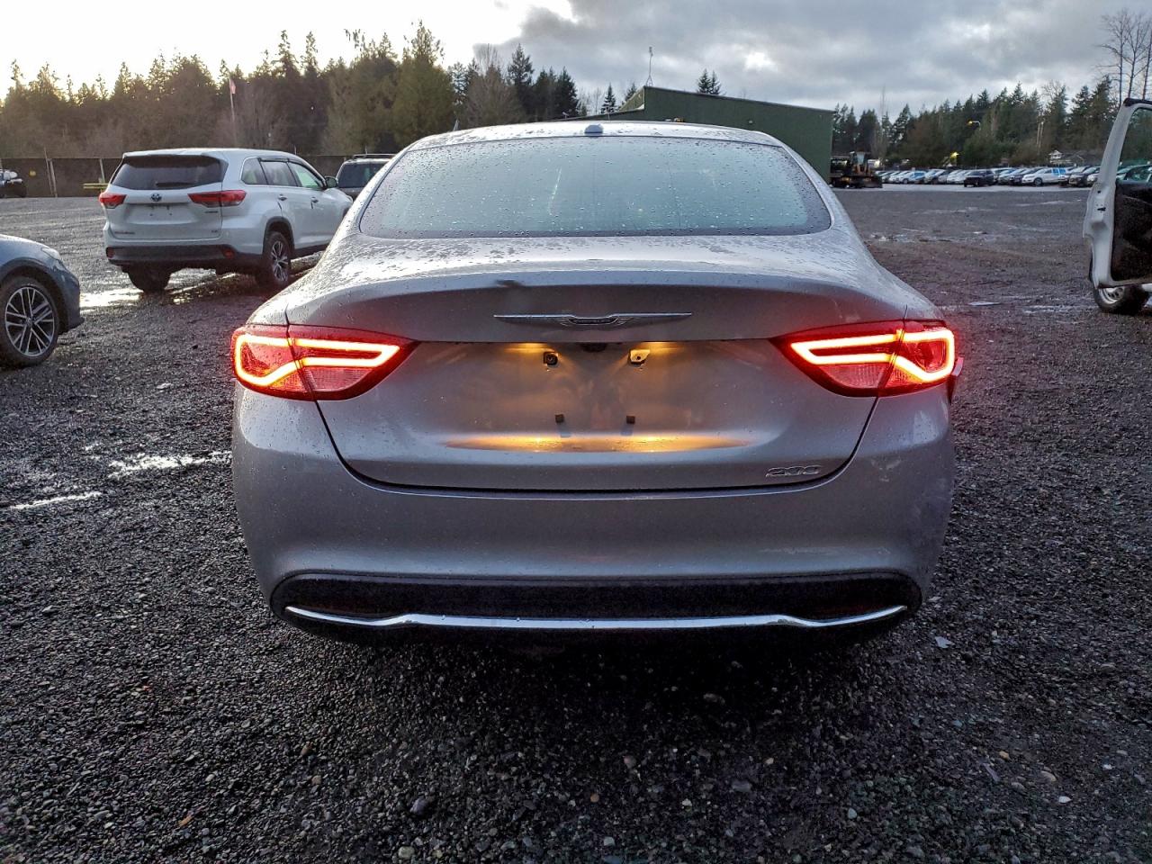 2016 CHRYSLER 200 LIMITED photo 6