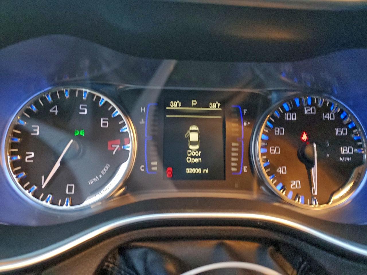 2016 CHRYSLER 200 LIMITED photo 9