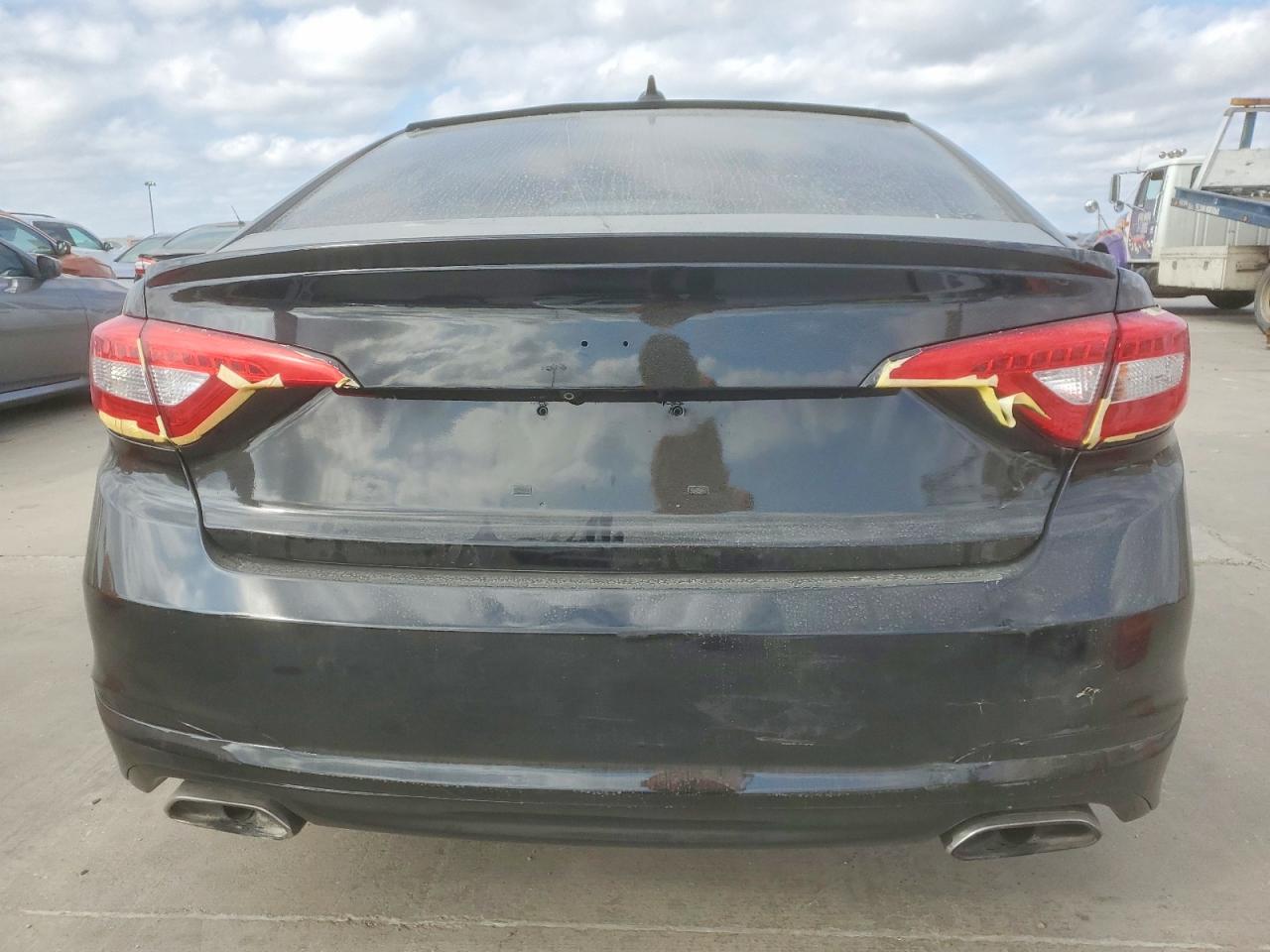 2015 HYUNDAI SONATA SPORT photo 6
