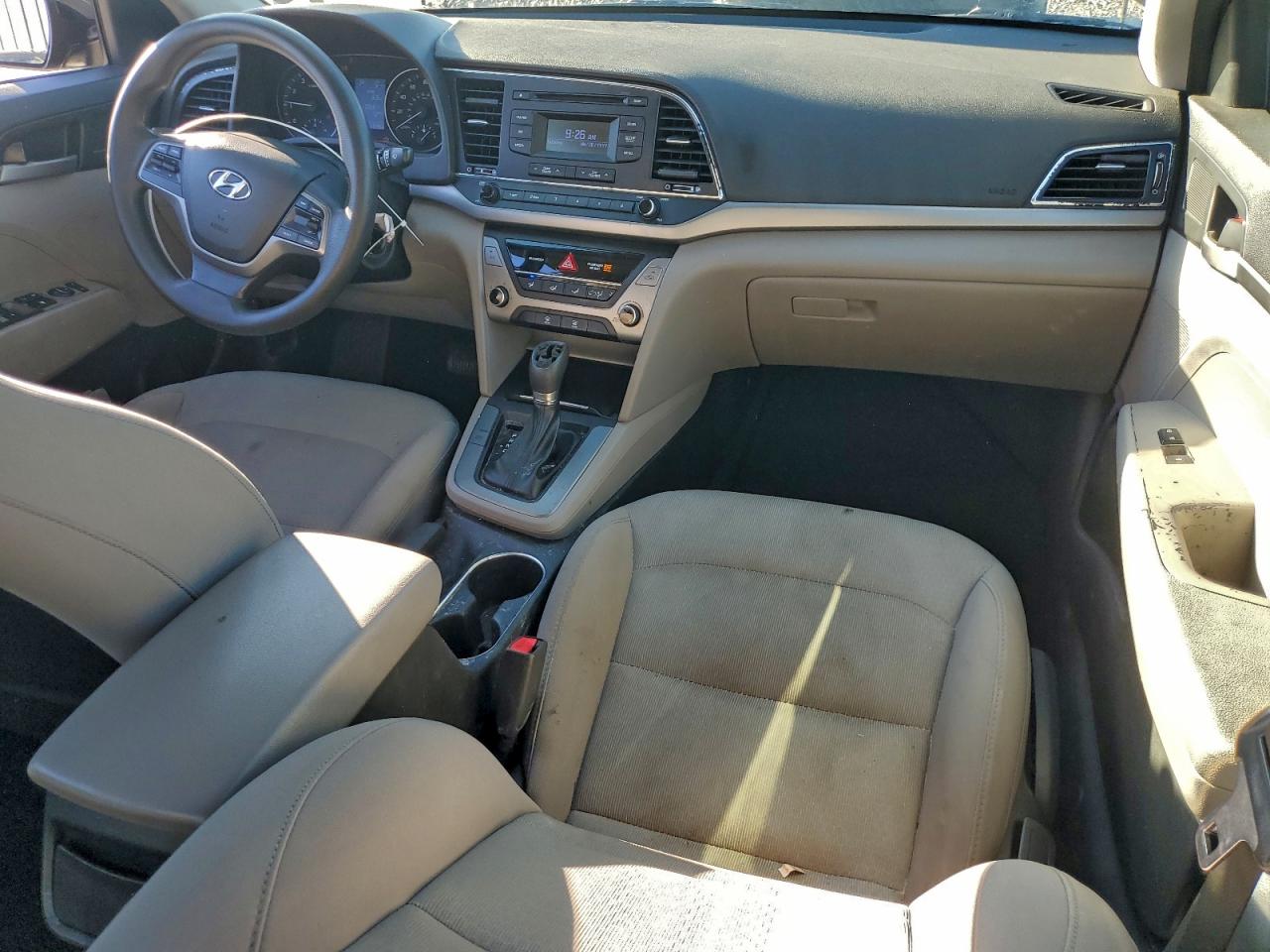 2017 HYUNDAI ELANTRA SE photo 8