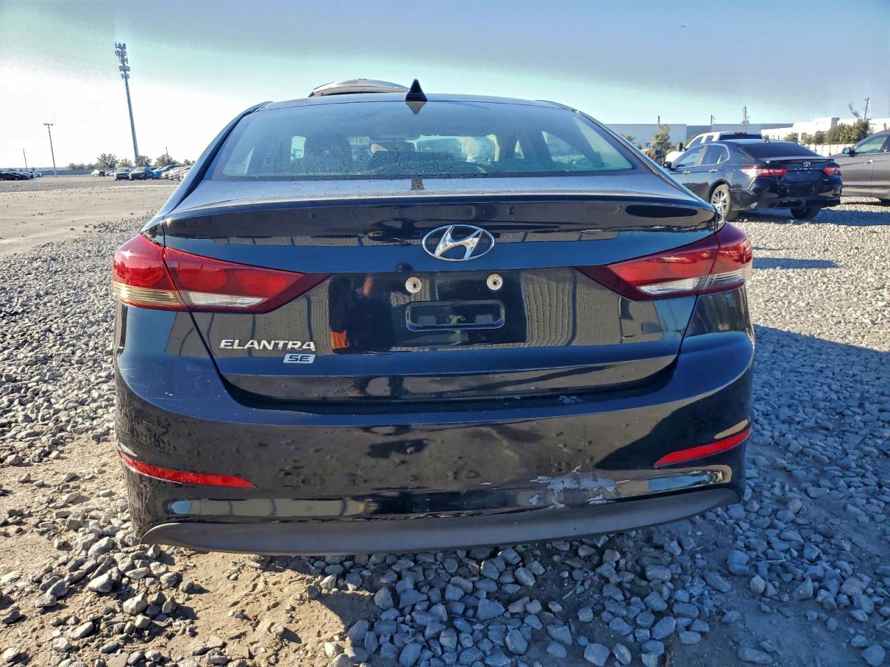 2017 HYUNDAI ELANTRA SE photo 6