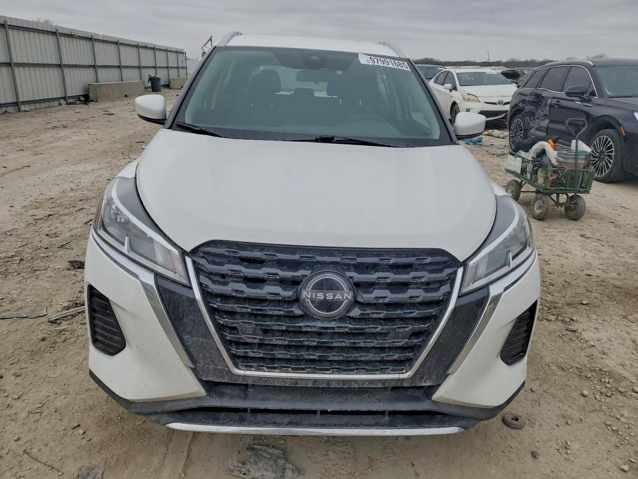 2023 NISSAN KICKS SV photo 5