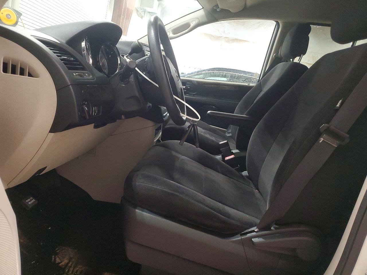 2011 DODGE GRAND CARAVAN EXPRESS photo 7