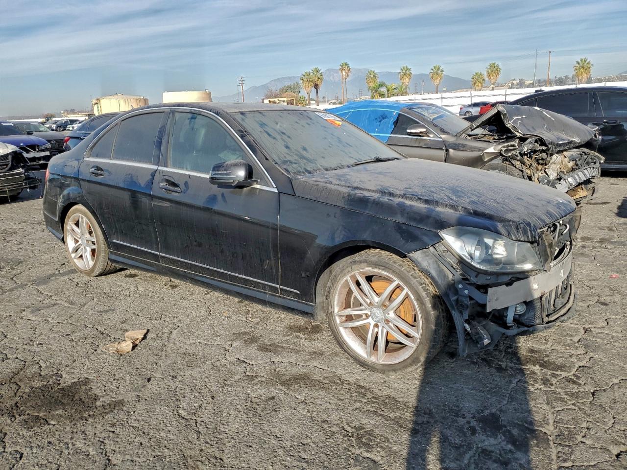 2013 MERCEDES-BENZ C 250 photo 4