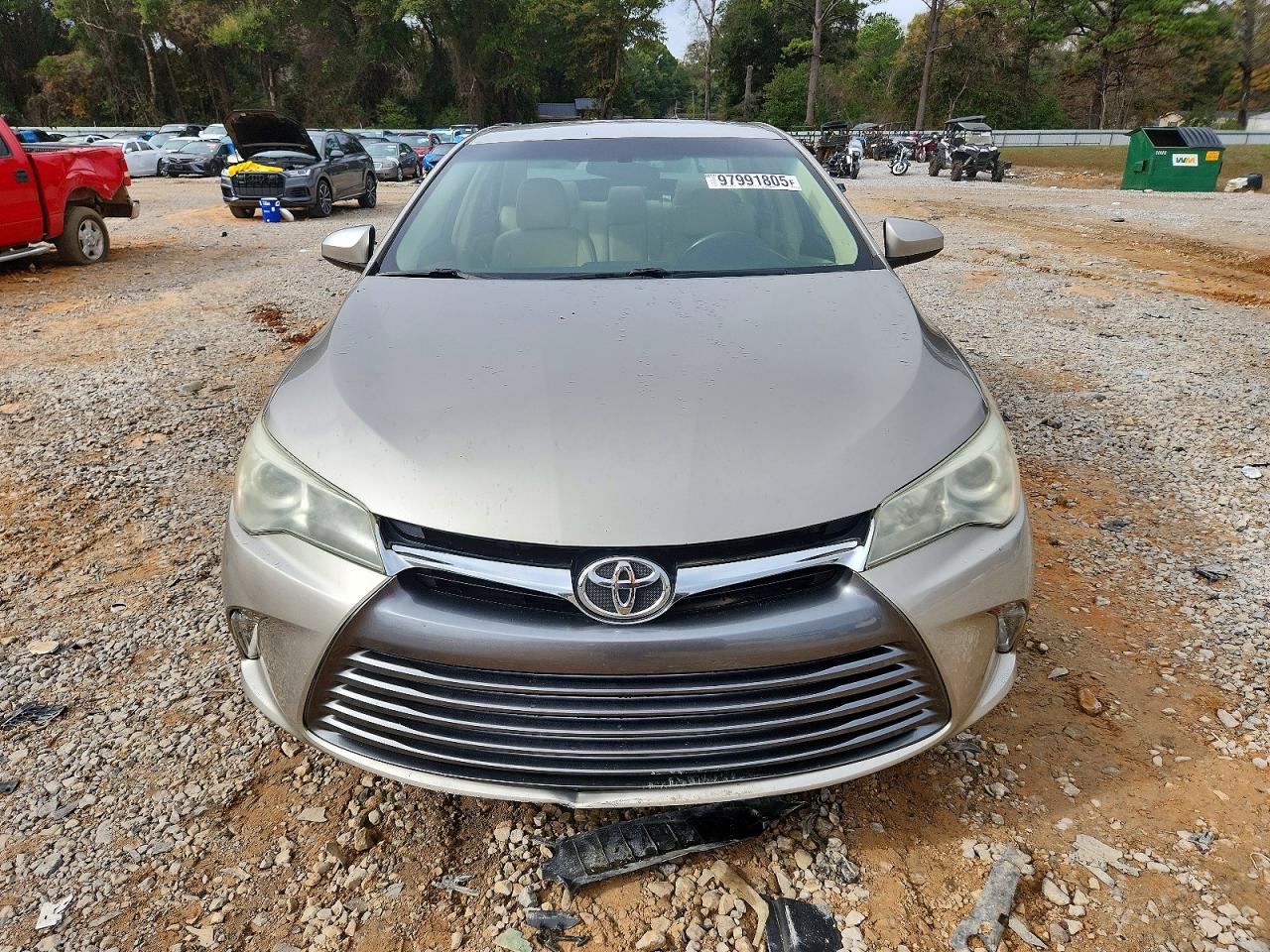 2016 TOYOTA CAMRY LE photo 5