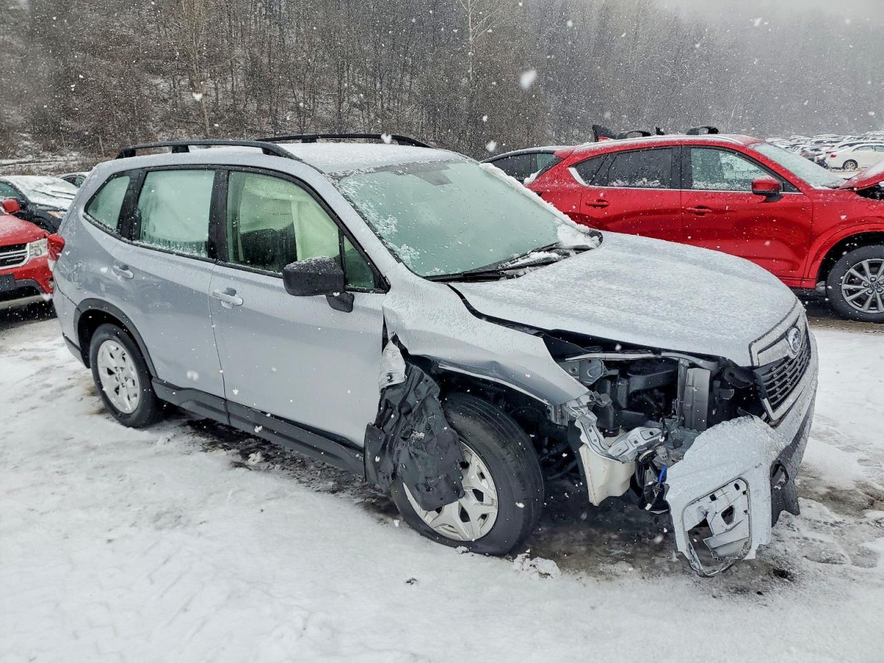 2019 SUBARU FORESTER photo 4