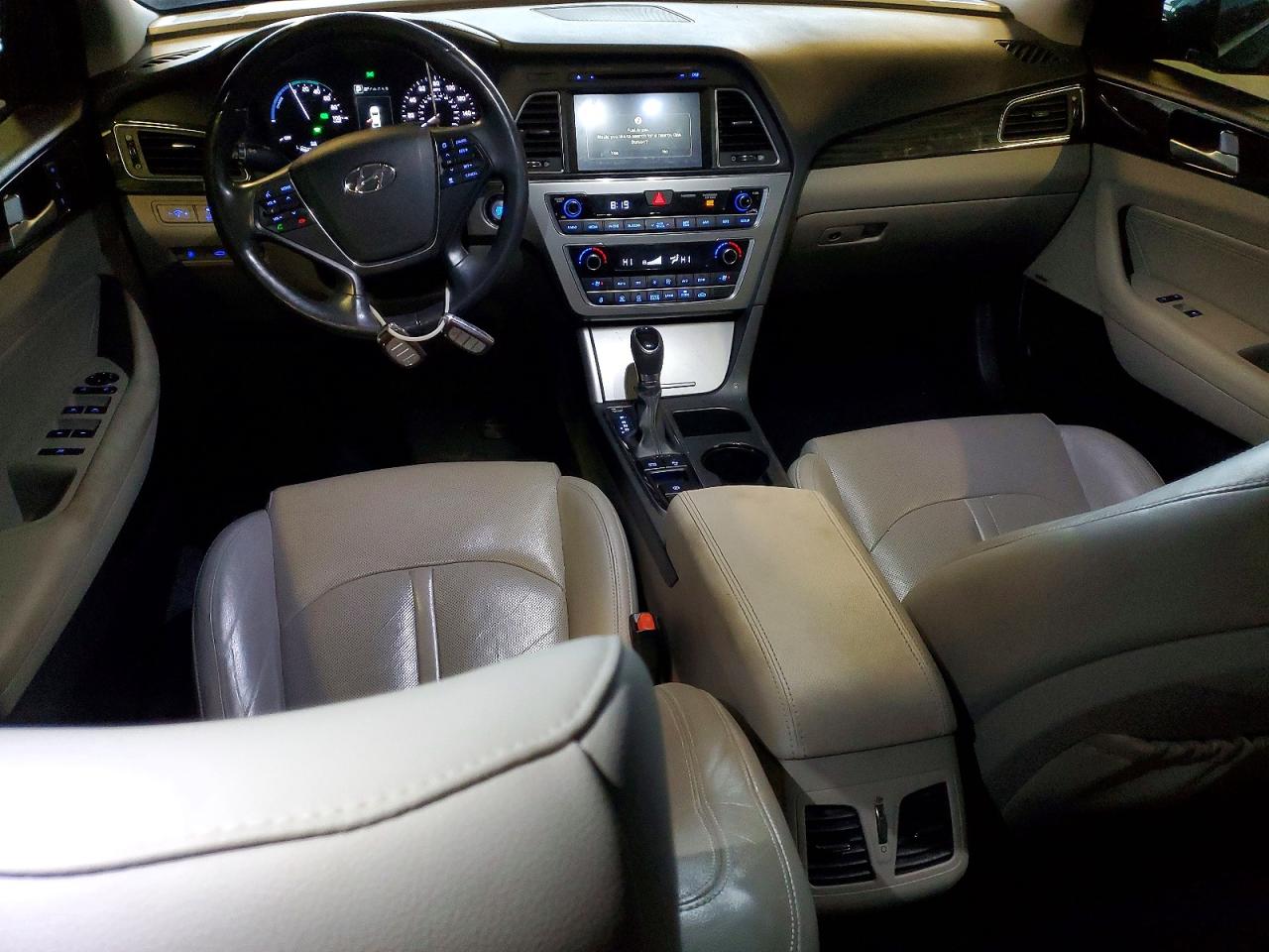2016 HYUNDAI SONATA HYBRID photo 8