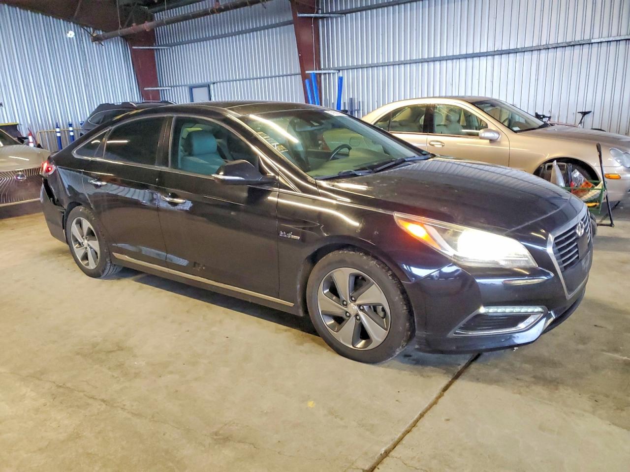 2016 HYUNDAI SONATA HYBRID photo 4