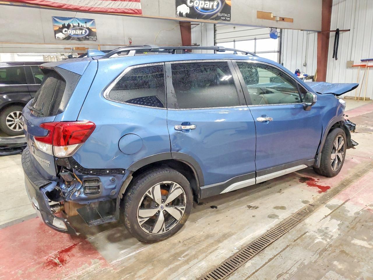 2019 SUBARU FORESTER TOURING photo 3
