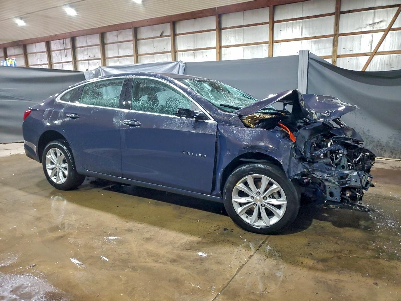 2025 CHEVROLET MALIBU LT photo 4