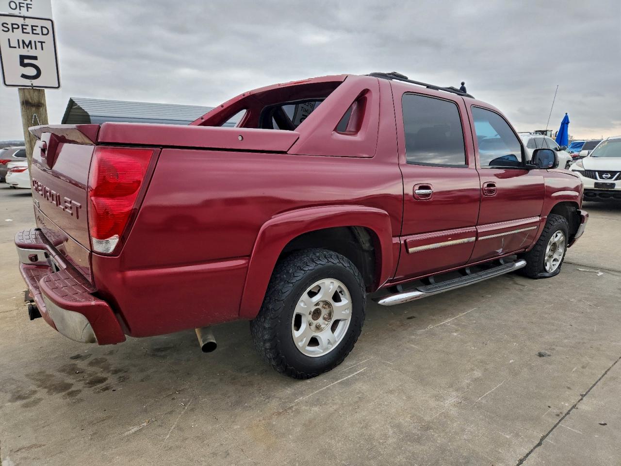 2005 CHEVROLET AVALANCHE C1500 photo 3