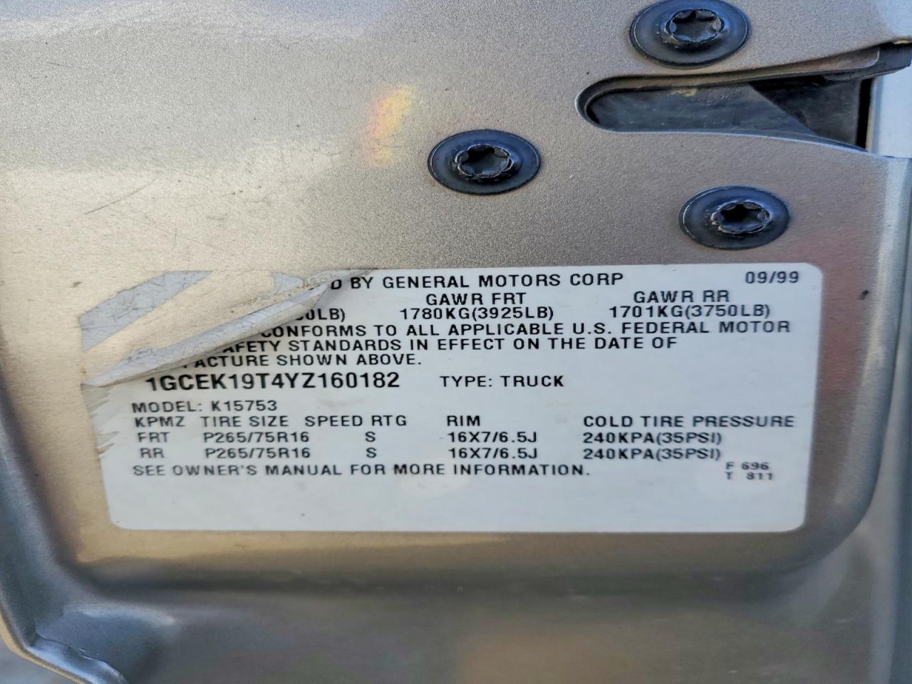 2000 CHEVROLET SILVERADO K1500 photo 12
