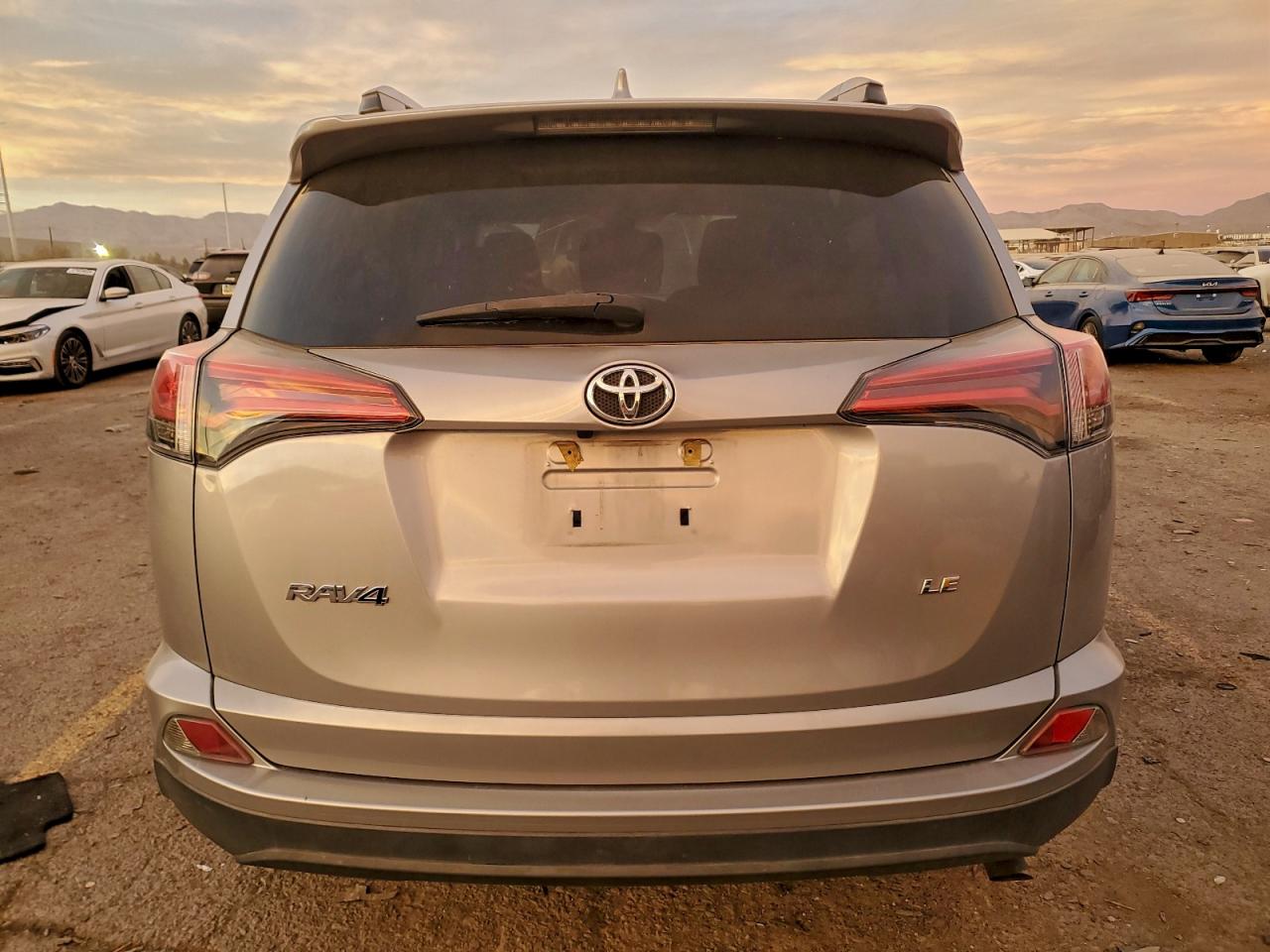 2017 TOYOTA RAV4 LE photo 6
