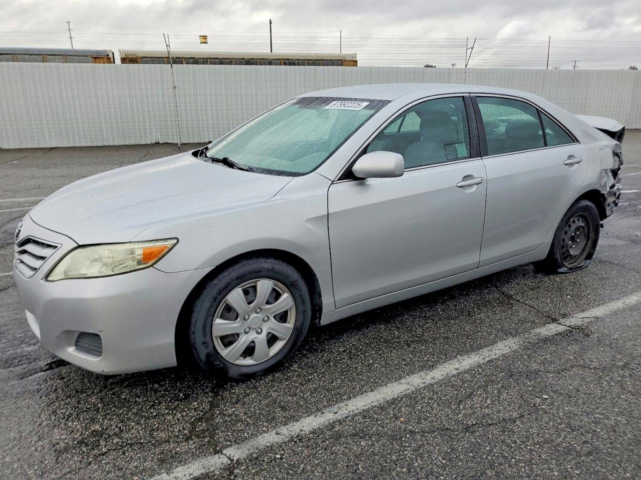 2011 TOYOTA CAMRY
