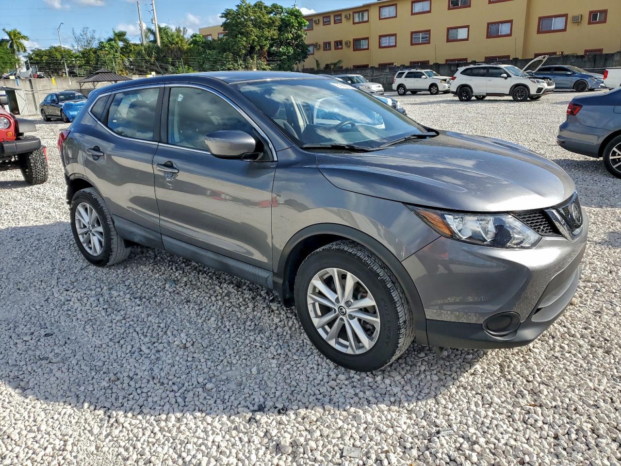 2019 NISSAN ROGUE SPORT S photo 4