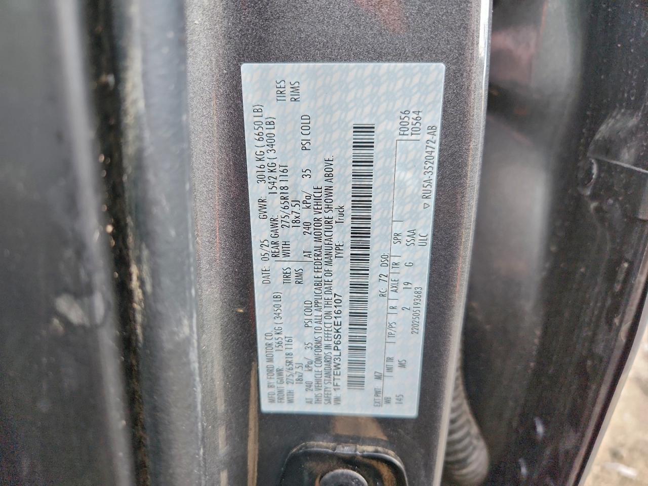 2025 FORD F150 XLT photo 13