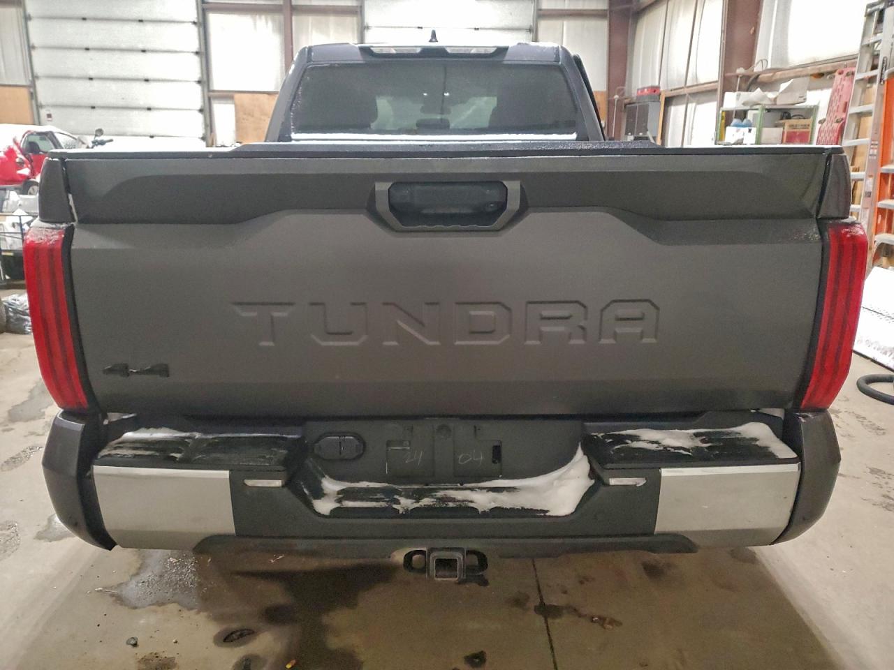 2024 TOYOTA TUNDRA CREWMAX SR5 photo 6