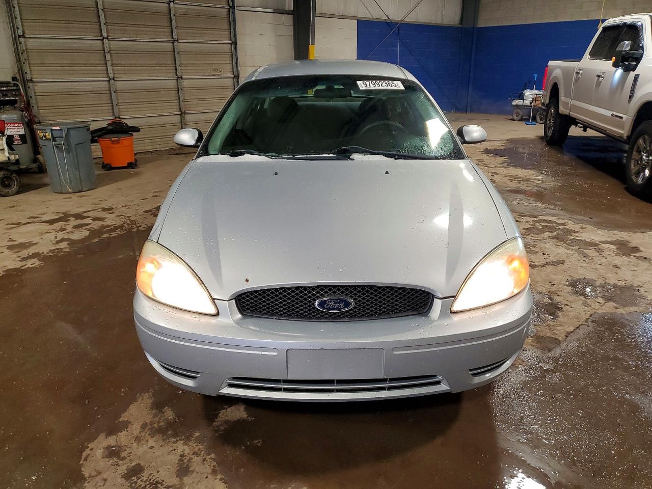2004 FORD TAURUS SE photo 5