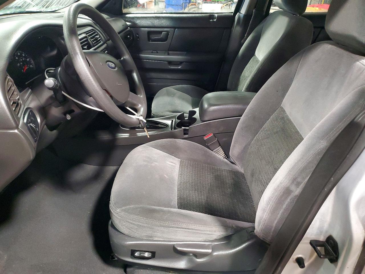 2004 FORD TAURUS SE photo 7