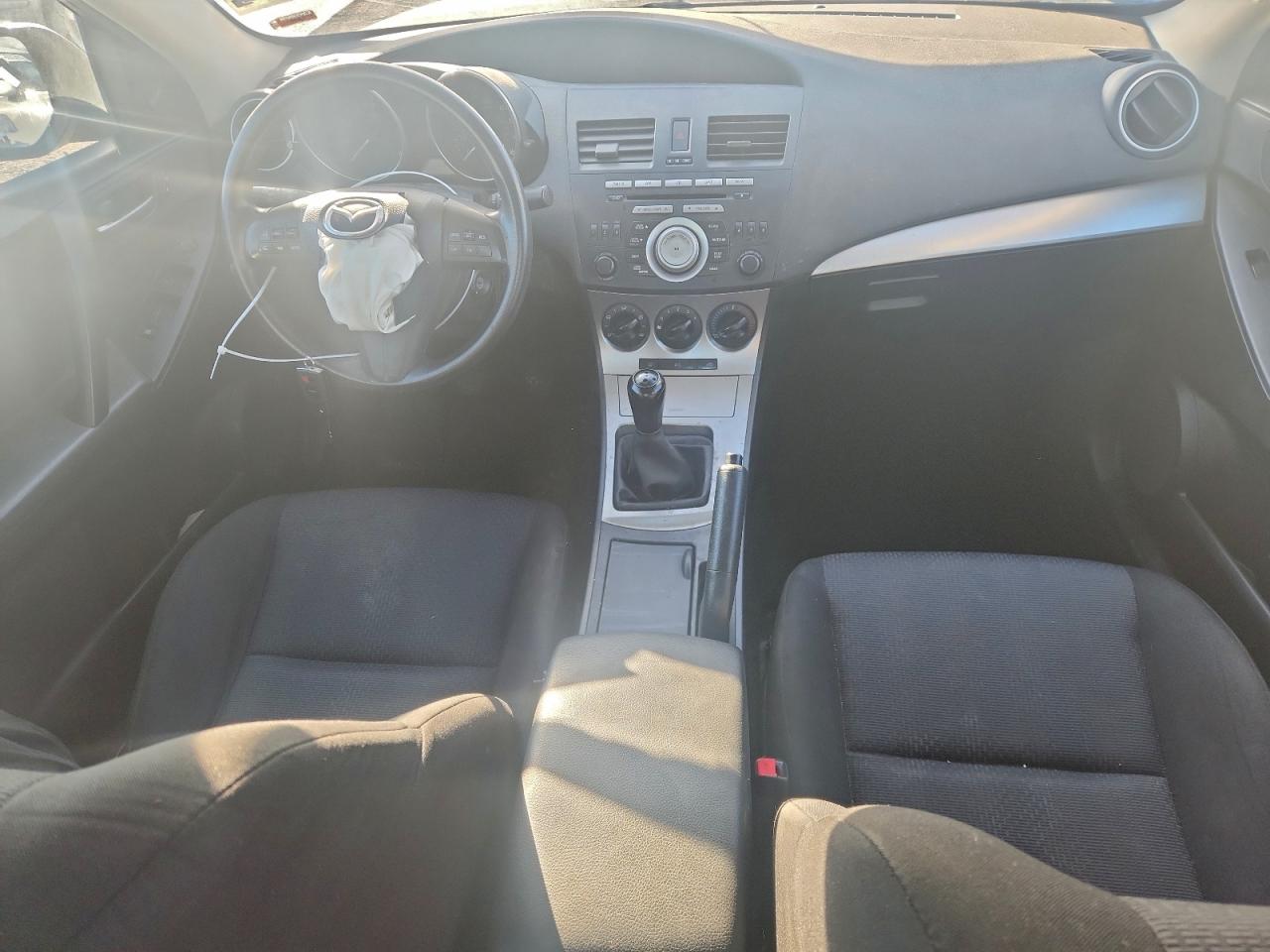 2010 MAZDA 3 I photo 8