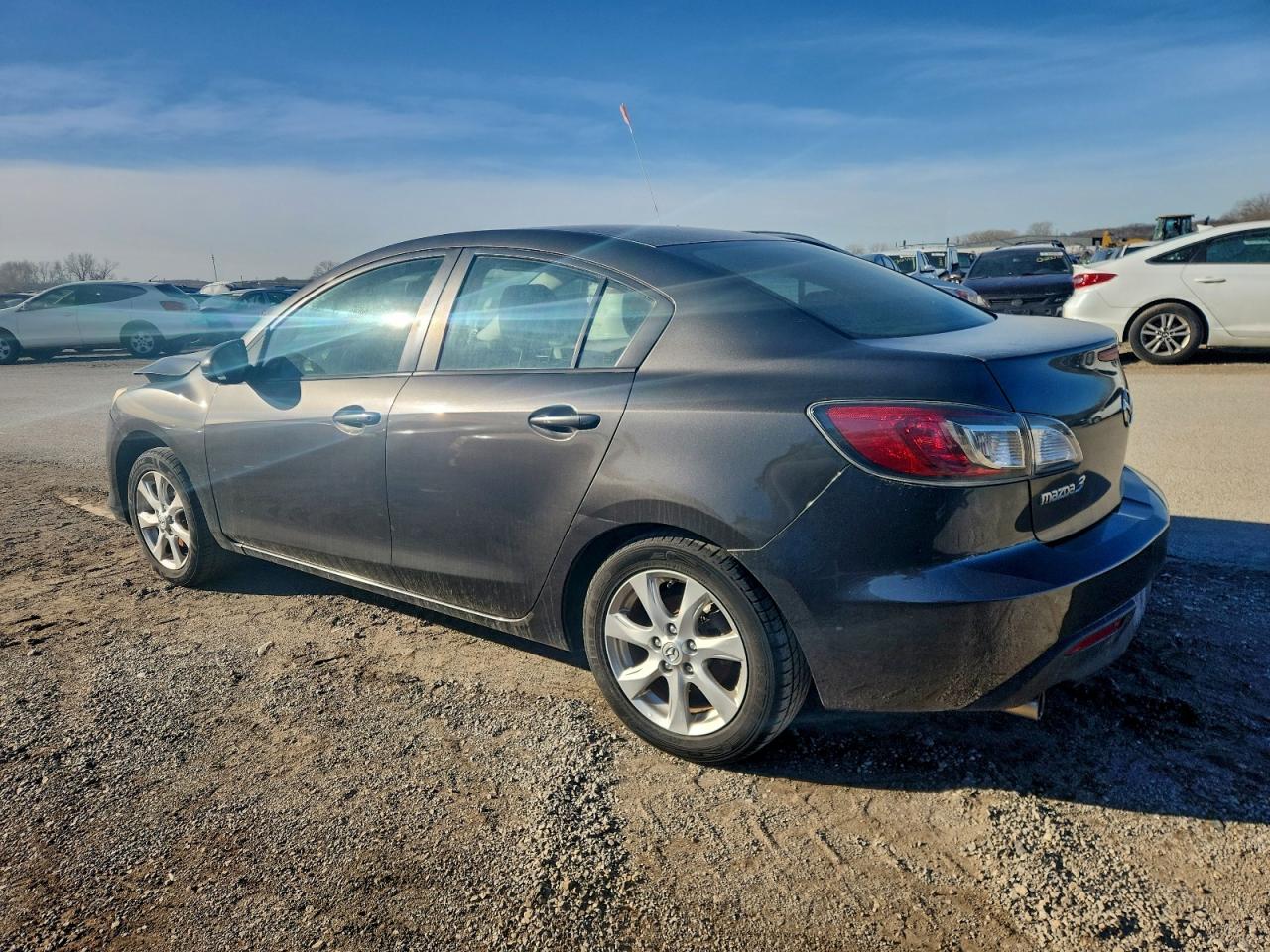 2010 MAZDA 3 I photo 2