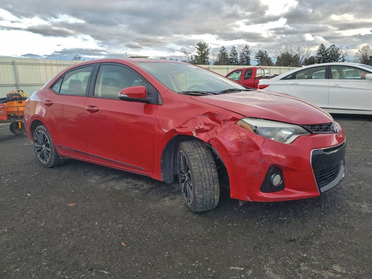 2015 TOYOTA COROLLA L photo 4