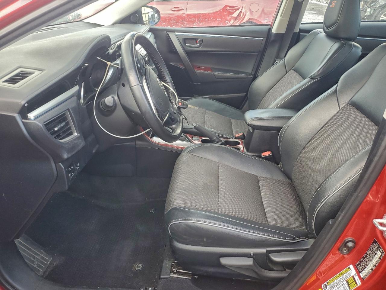 2015 TOYOTA COROLLA L photo 7