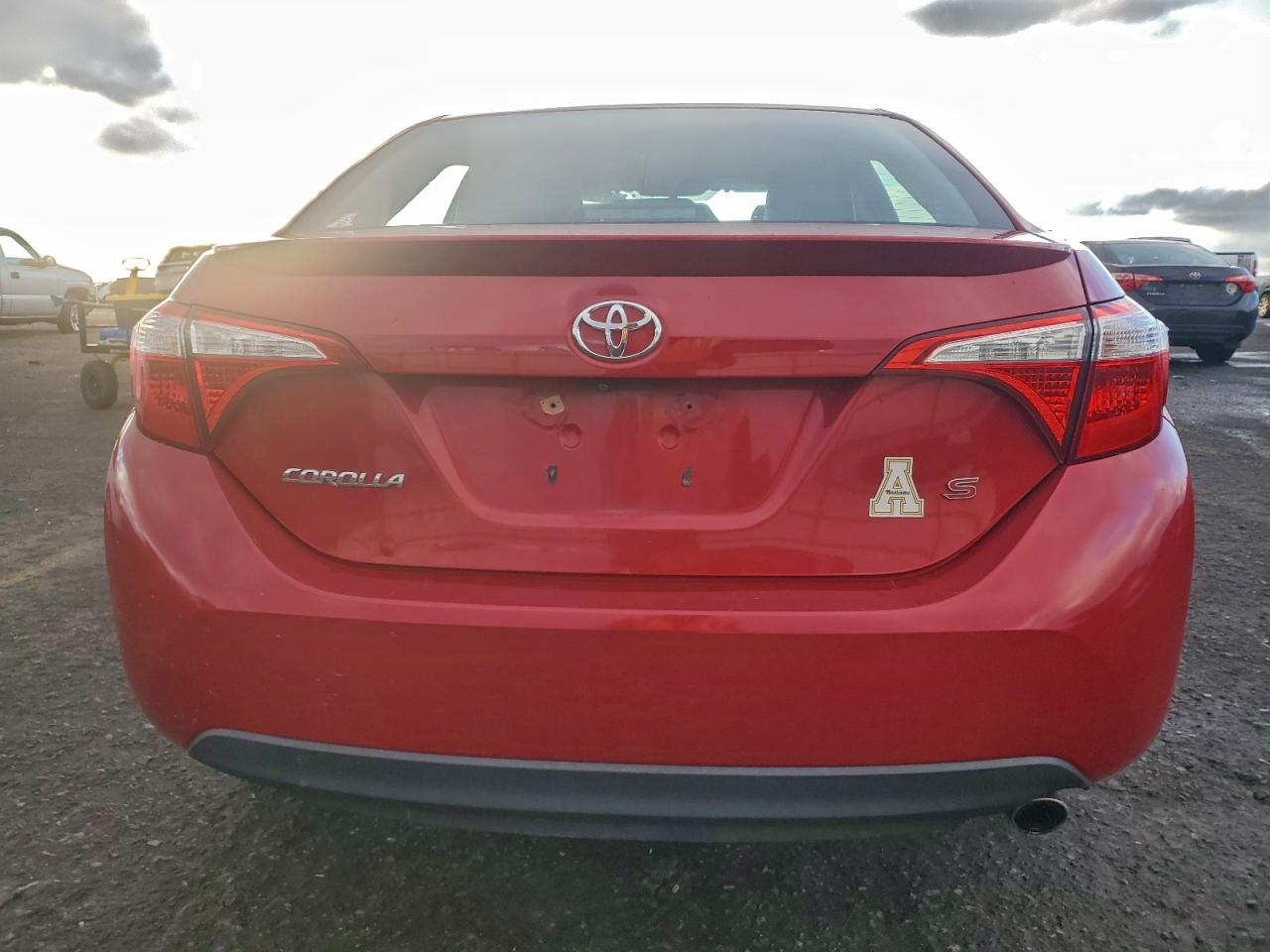2015 TOYOTA COROLLA L photo 6