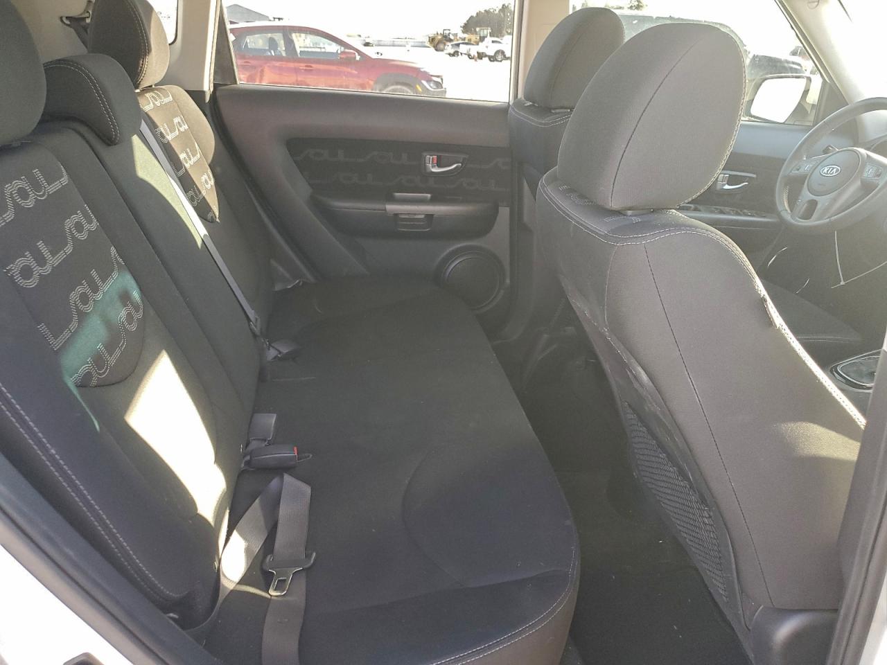 2012 KIA SOUL + photo 10