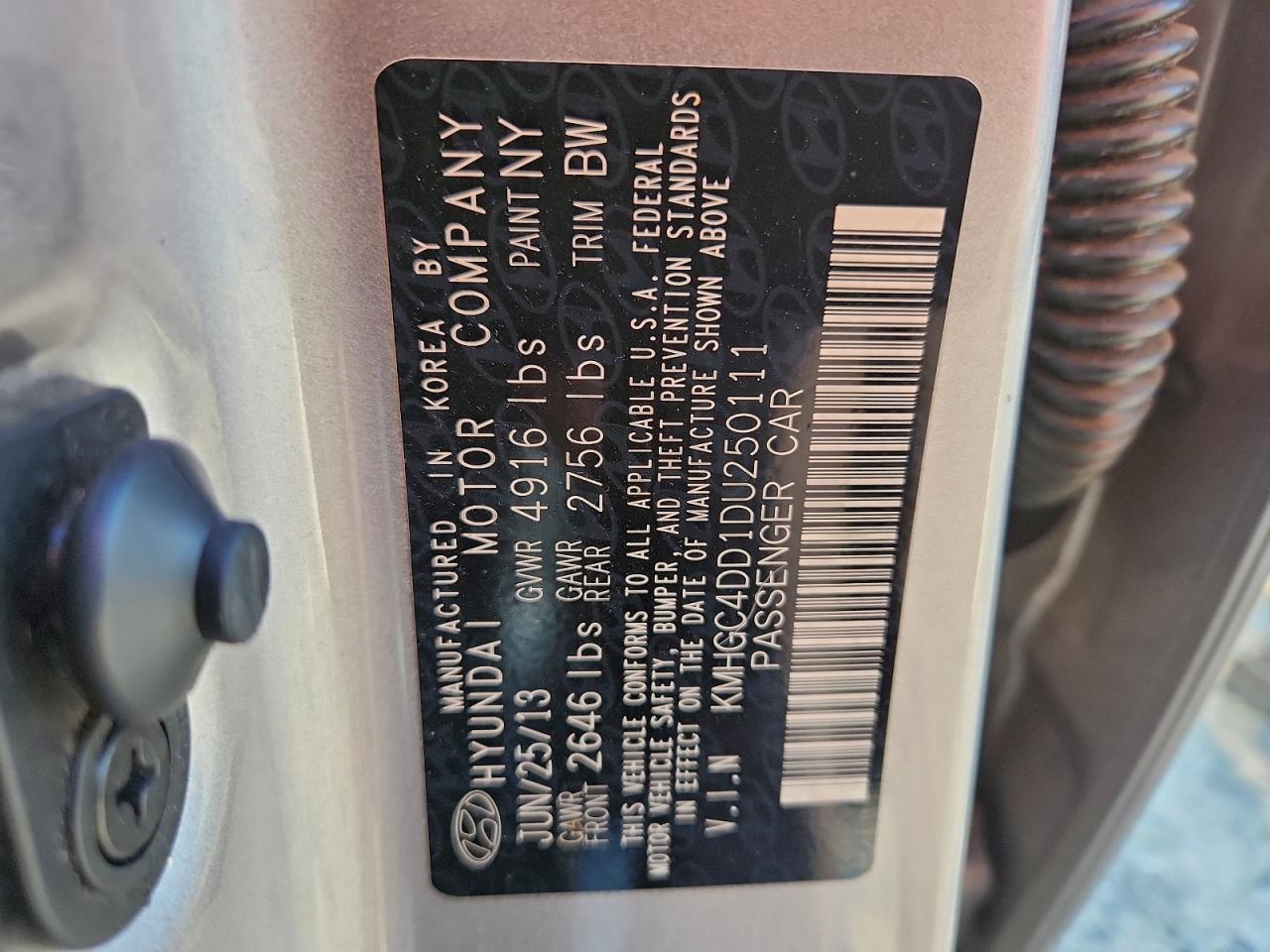 2013 HYUNDAI GENESIS 3.8L photo 13
