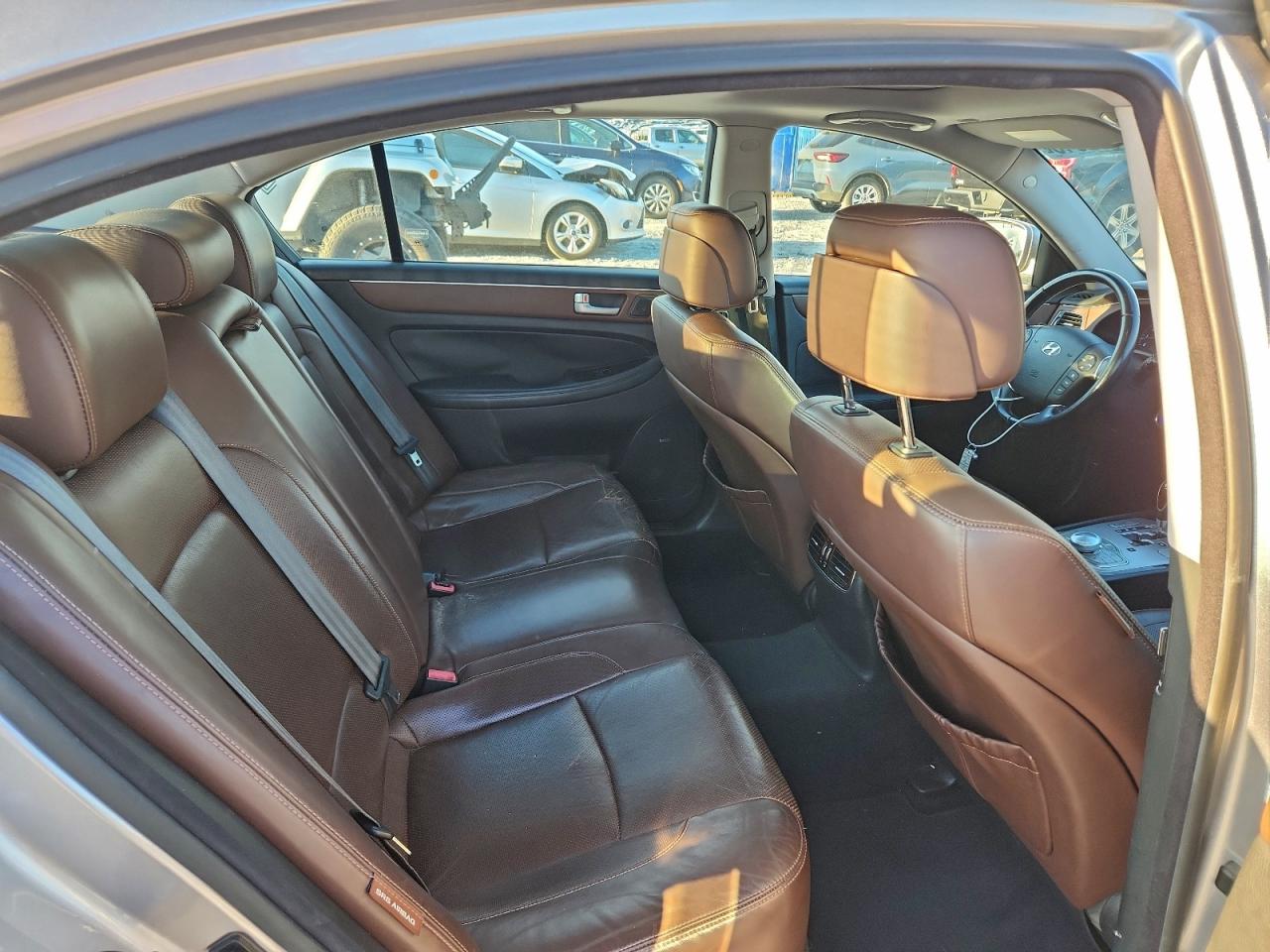 2013 HYUNDAI GENESIS 3.8L photo 10