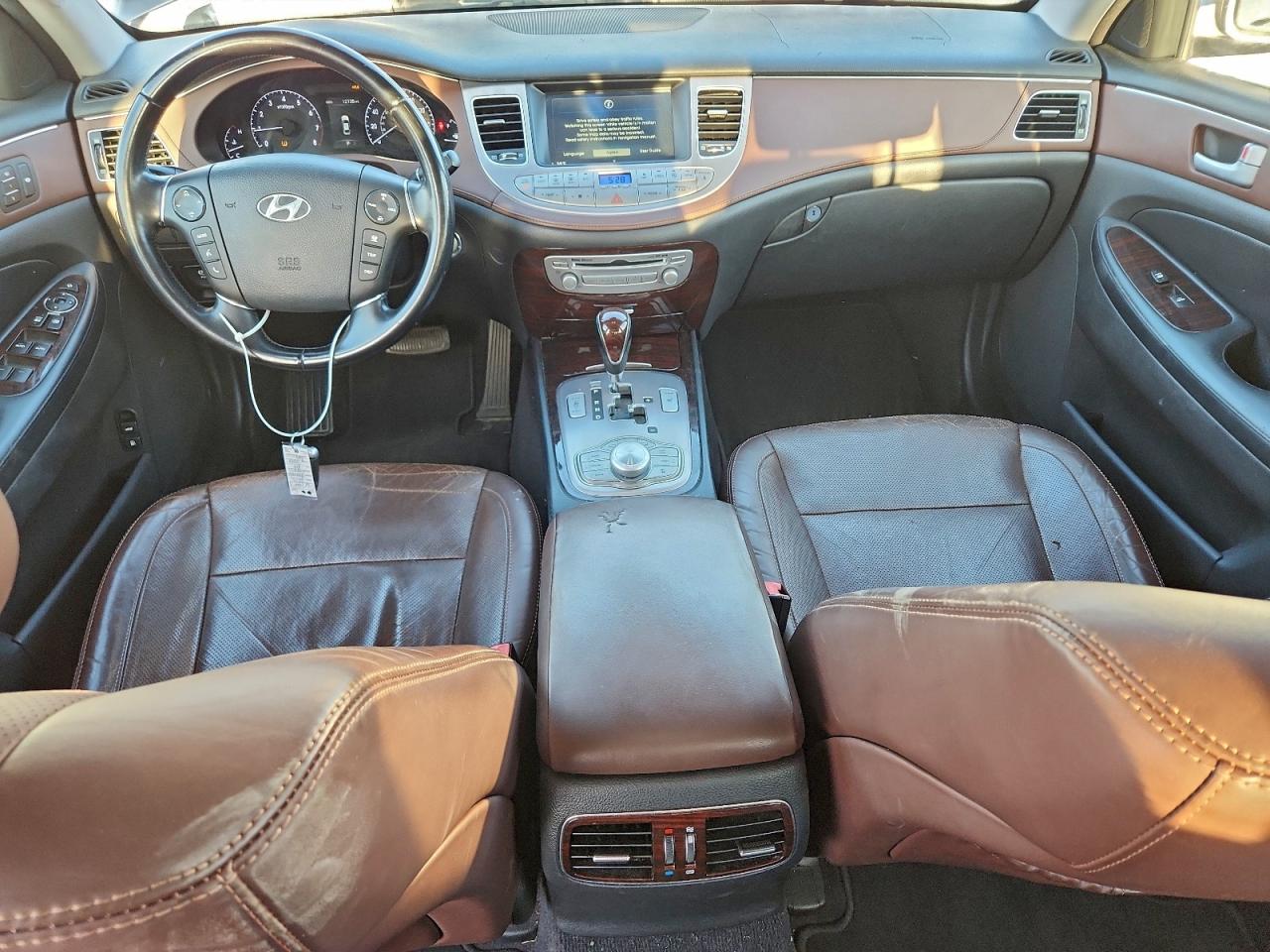2013 HYUNDAI GENESIS 3.8L photo 8