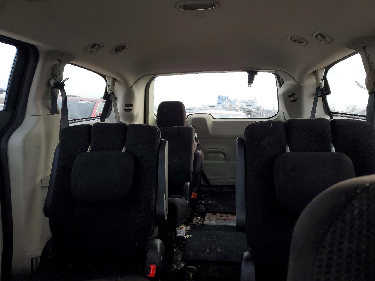 2013 DODGE GRAND CARAVAN SXT photo 10