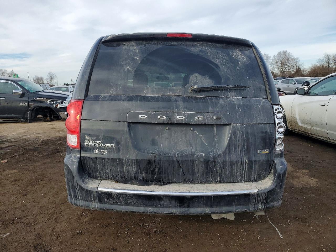 2013 DODGE GRAND CARAVAN SXT photo 6